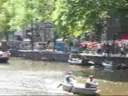 amsterdam-trip_queensday-water.mov